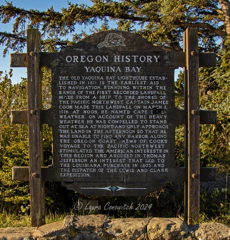 Yaquina Bay Lighthouse